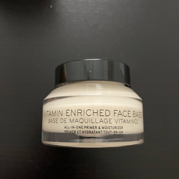 Bobbi Brown Vitamin Enriched Face Base, 1.7-oz - Picture 4 of 6